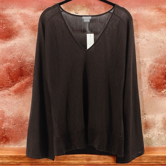 NEW Ann Taylor Chocolate Brown V-Neck Long Sleeve 100% Extrafine Merino Wool M - Picture 1 of 9